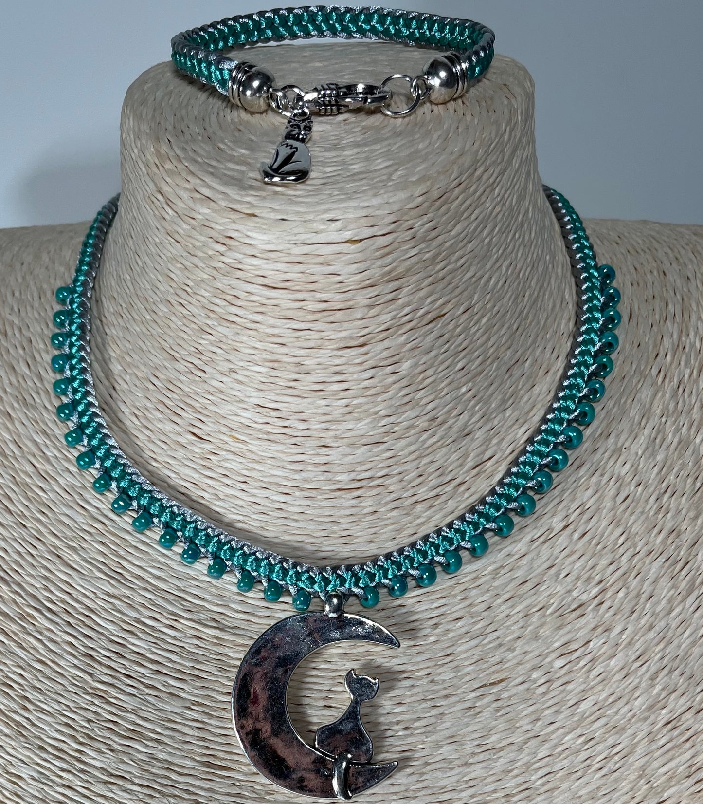 Cat in the Moon Necklace Kit