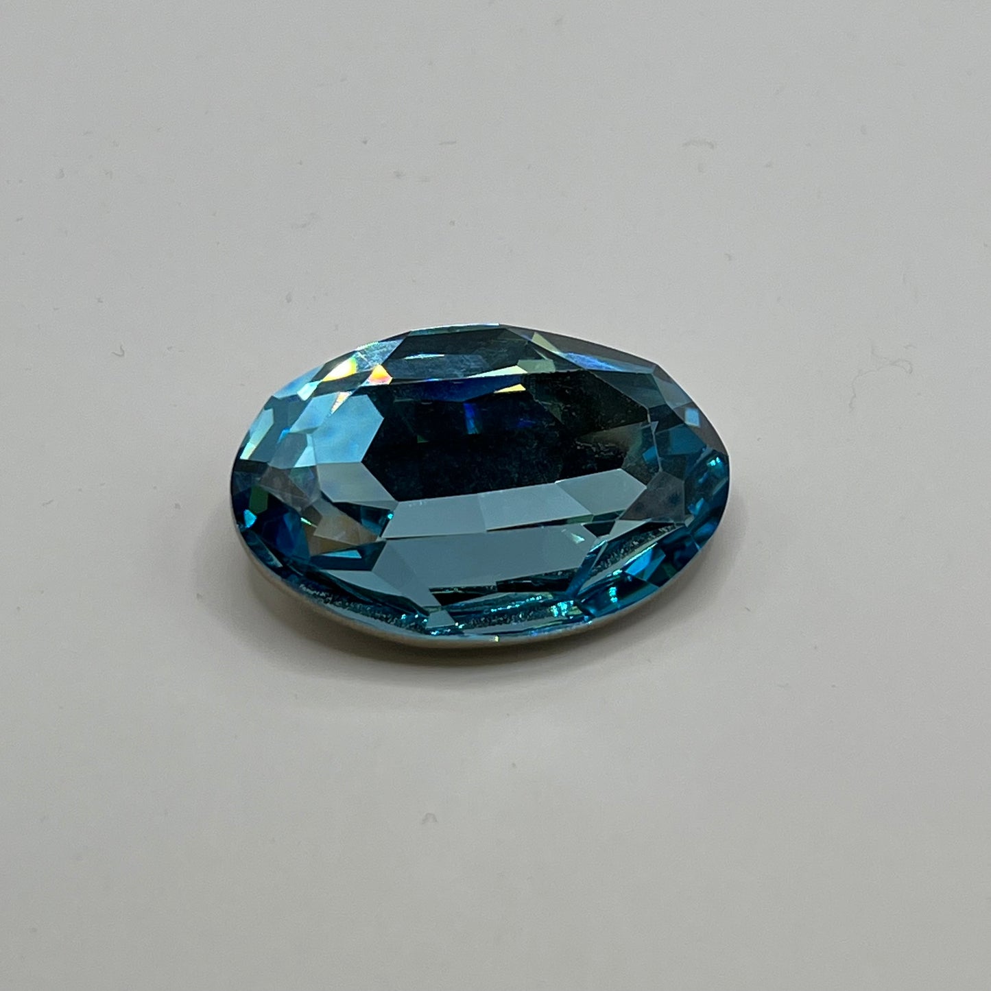 Swarovski 39X28MM Oval - Aquamarine (Foiled)