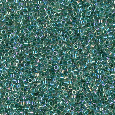 DB0060 - Lined Lime AB - 11/0