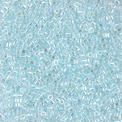 DB0083 - Lined Light Aqua AB - 11/0