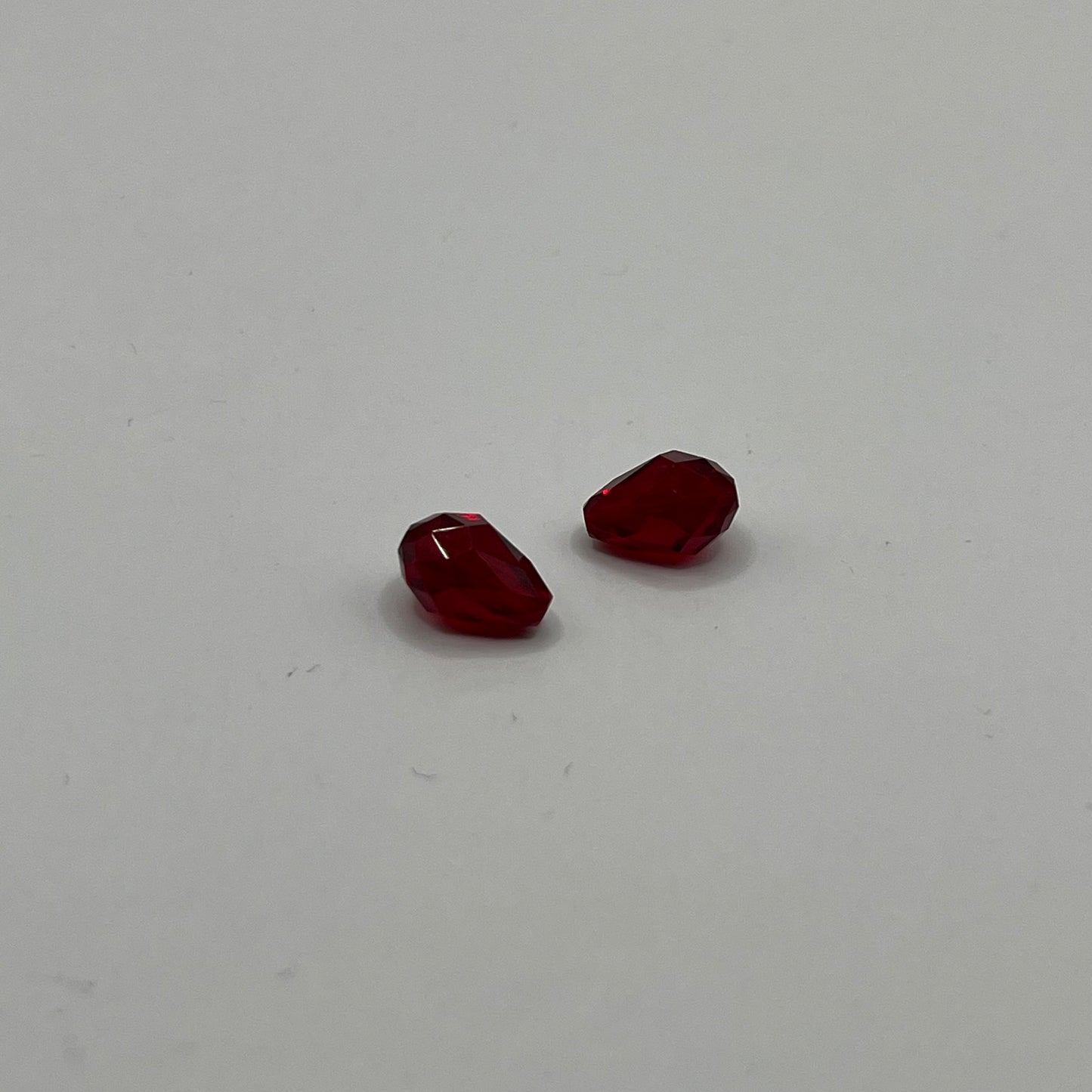 Swarovski 9x6MM Teardrop - Siam (2pcs)