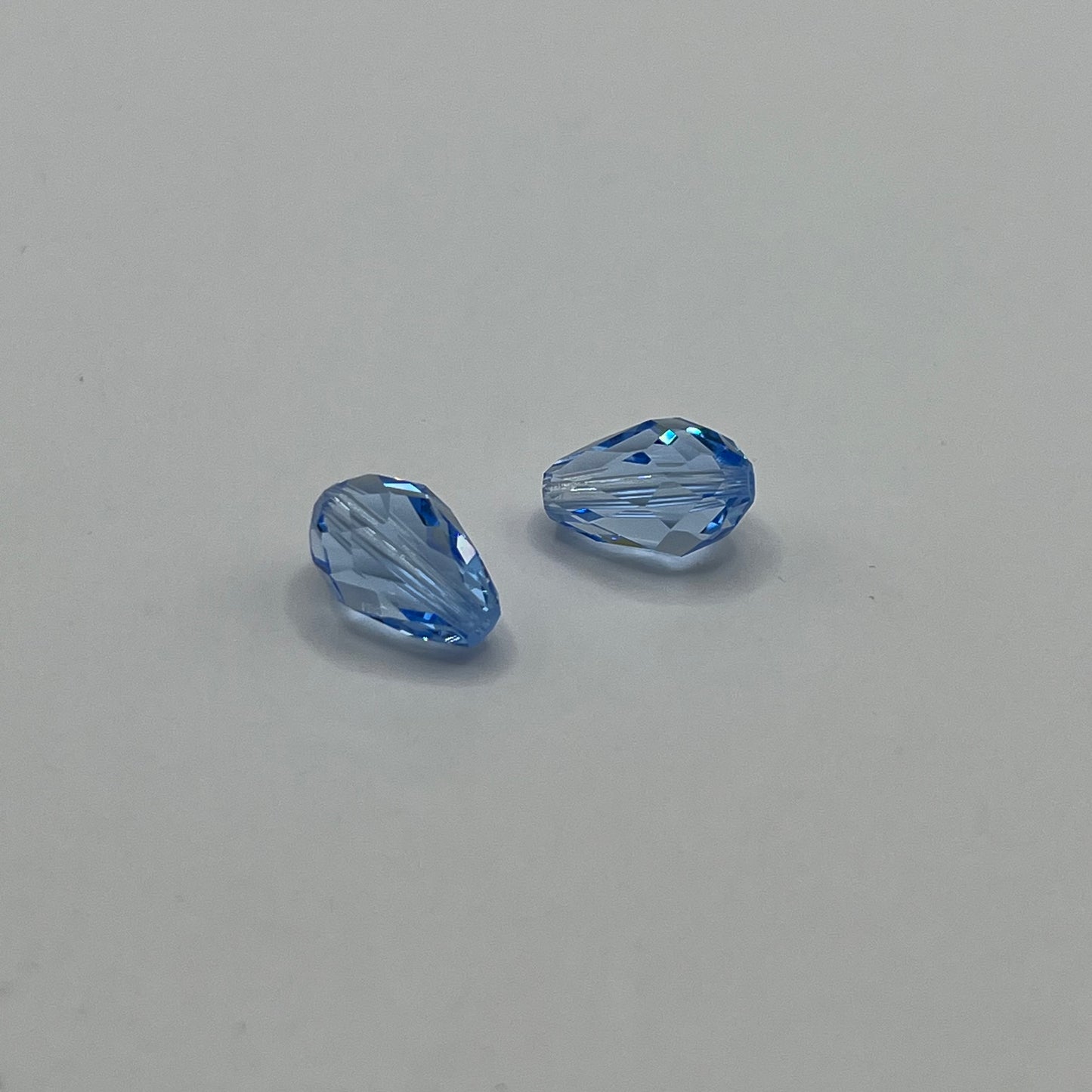 Swarovski 10.5x7MM Teardrop - Light Sapphire (4pcs)