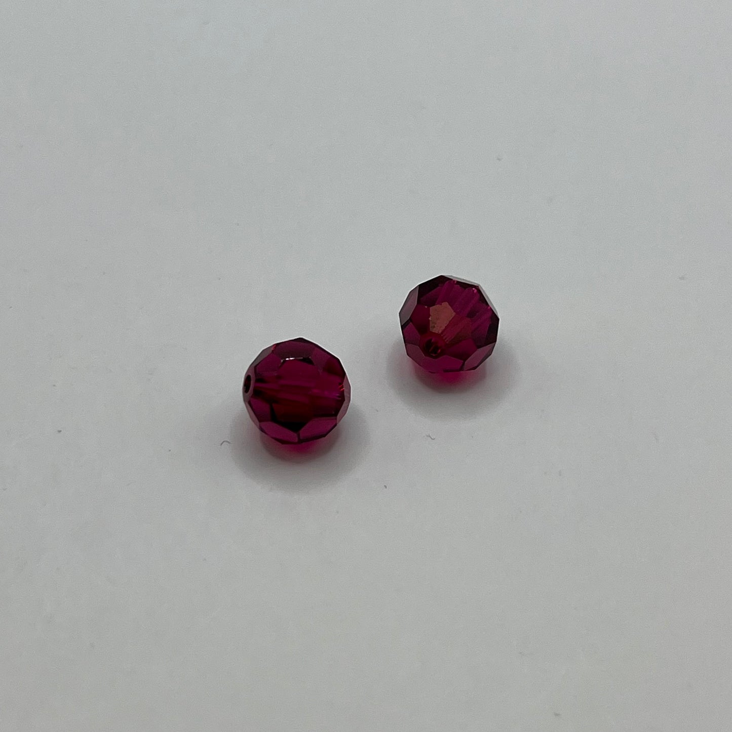Swarovski 8MM Round Faceted A5000 - Ruby (12pcs)