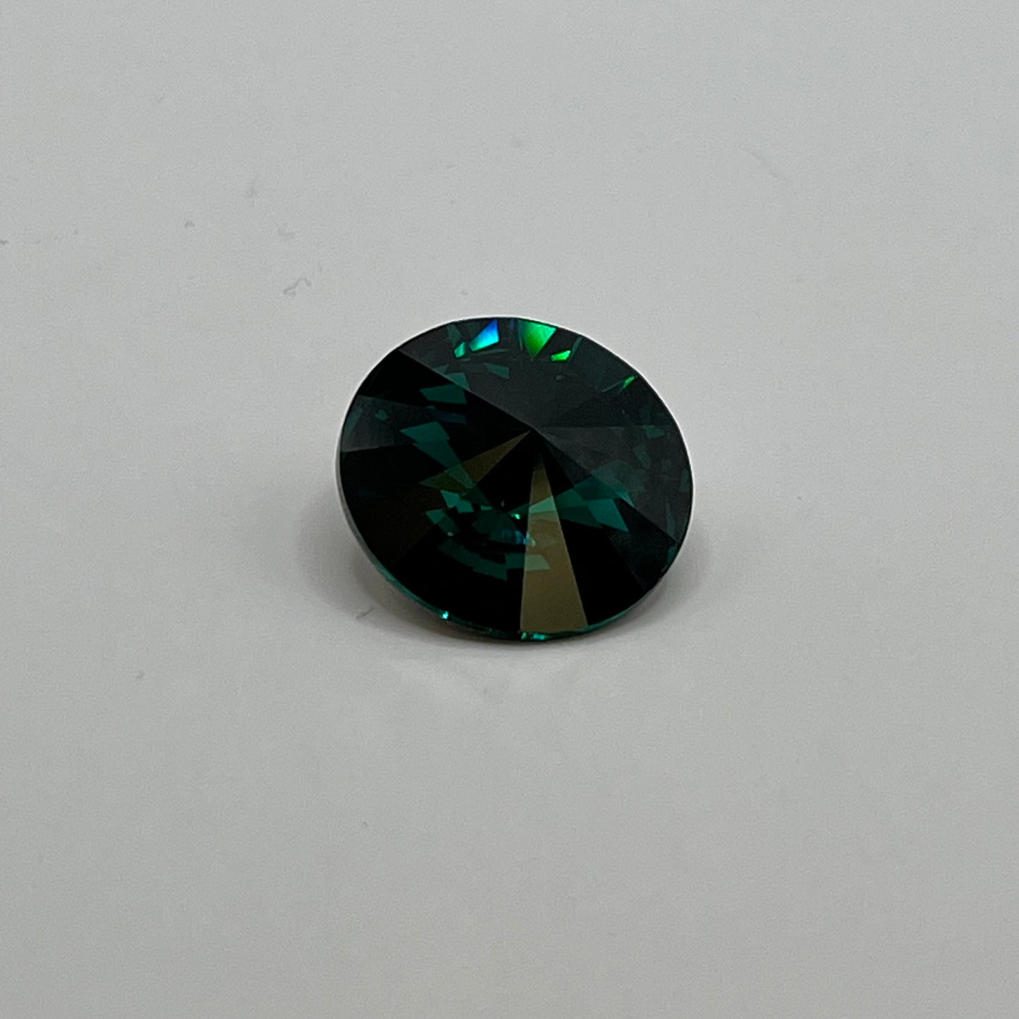Swarovski 18MM Rivoli A1122 - Emerald