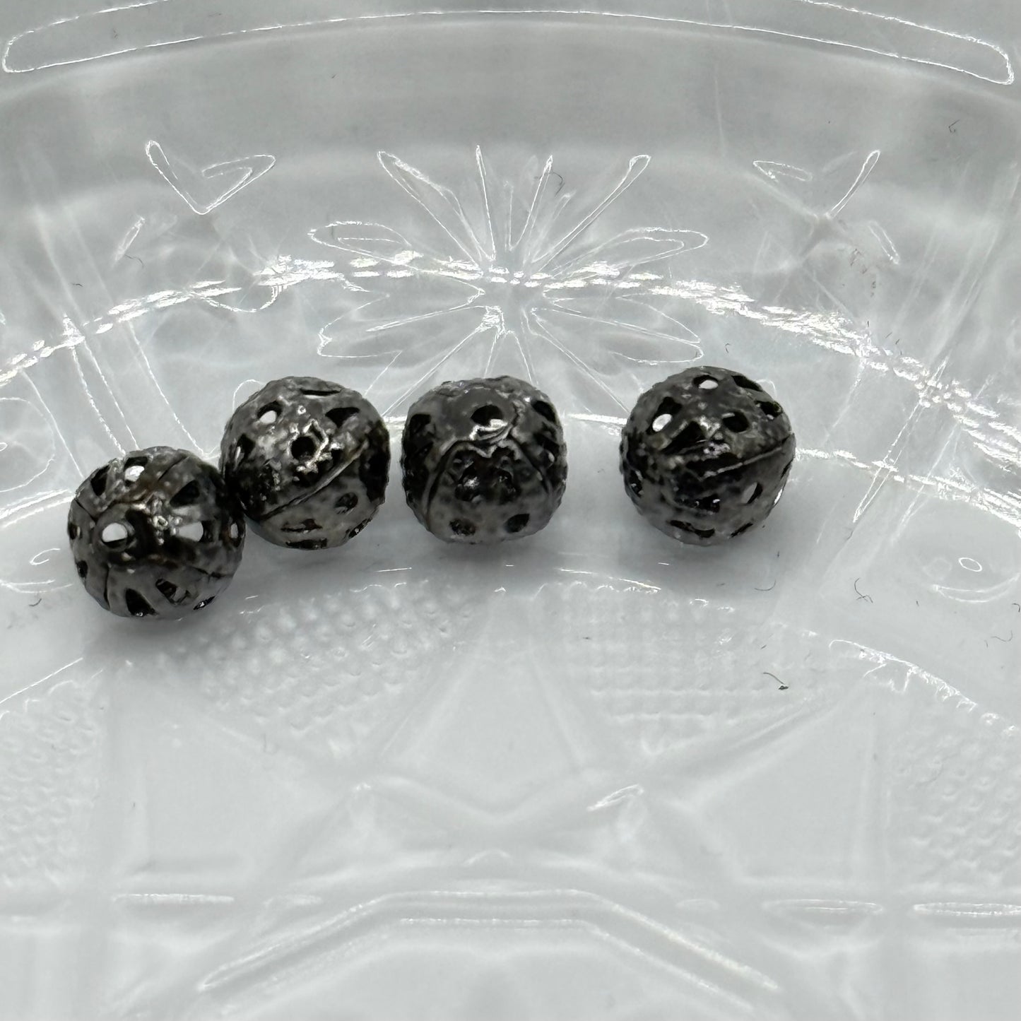Bead: 6mm Filigree - GM - Bag of 4