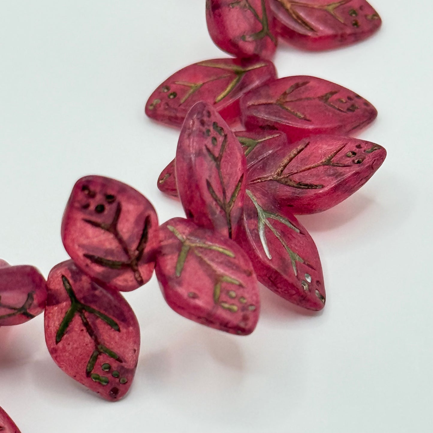 Czech Glass - Pink Leaves