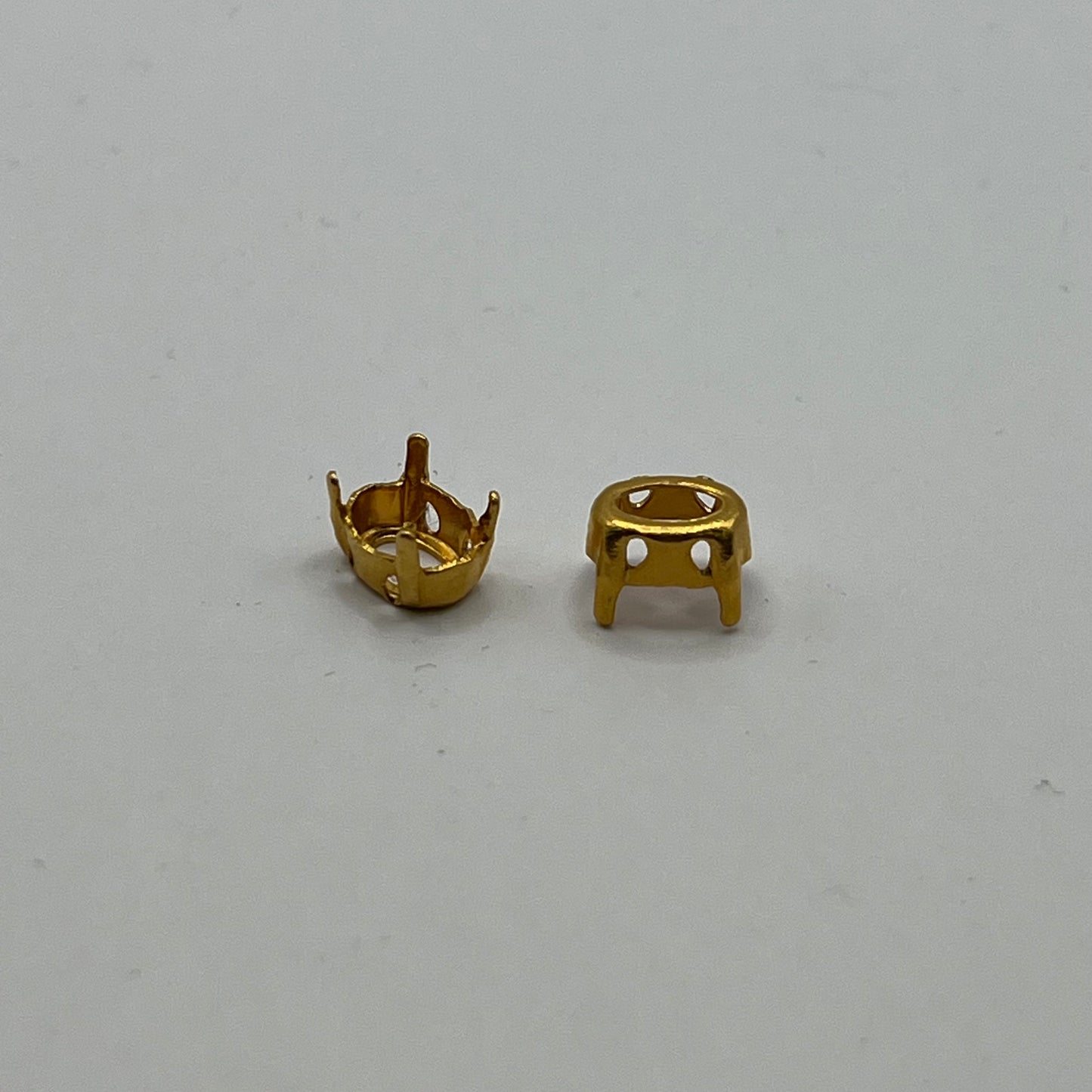 Swarovski 8x6MM Oval Setting A4120 - Gold Plated (2pcs)