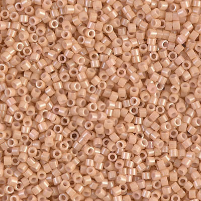 DB0208 - Opaque Tan - 11/0