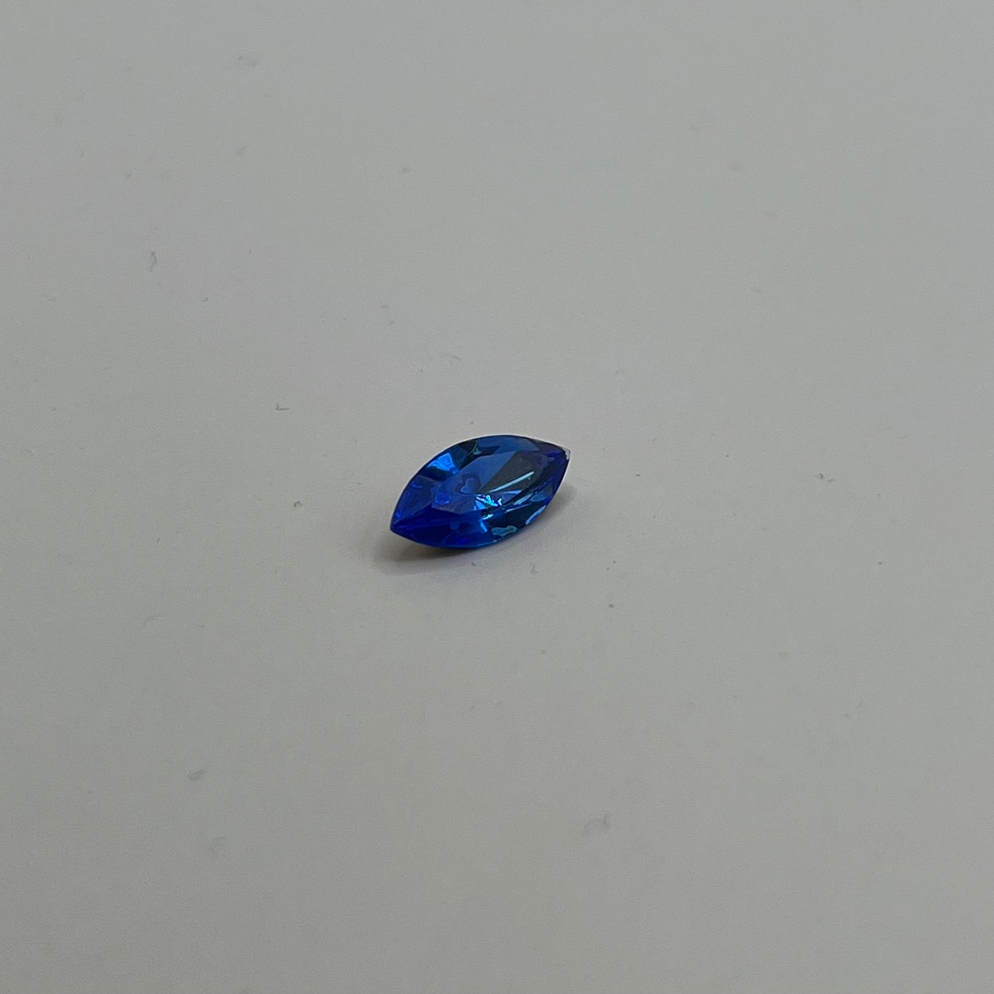 Swarovski 15x7MM Navette A4228 - Sapphire (Gold Filled)