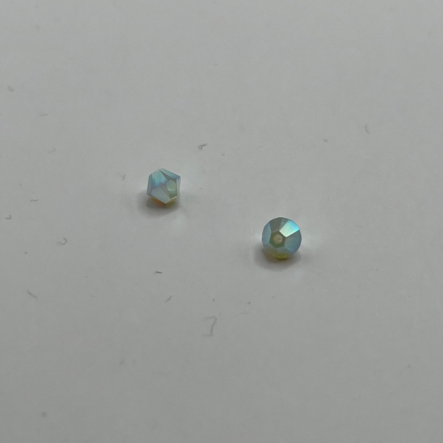 Swarovski 4MM Bicones - Chrysolite Opal AB2X (12pcs)