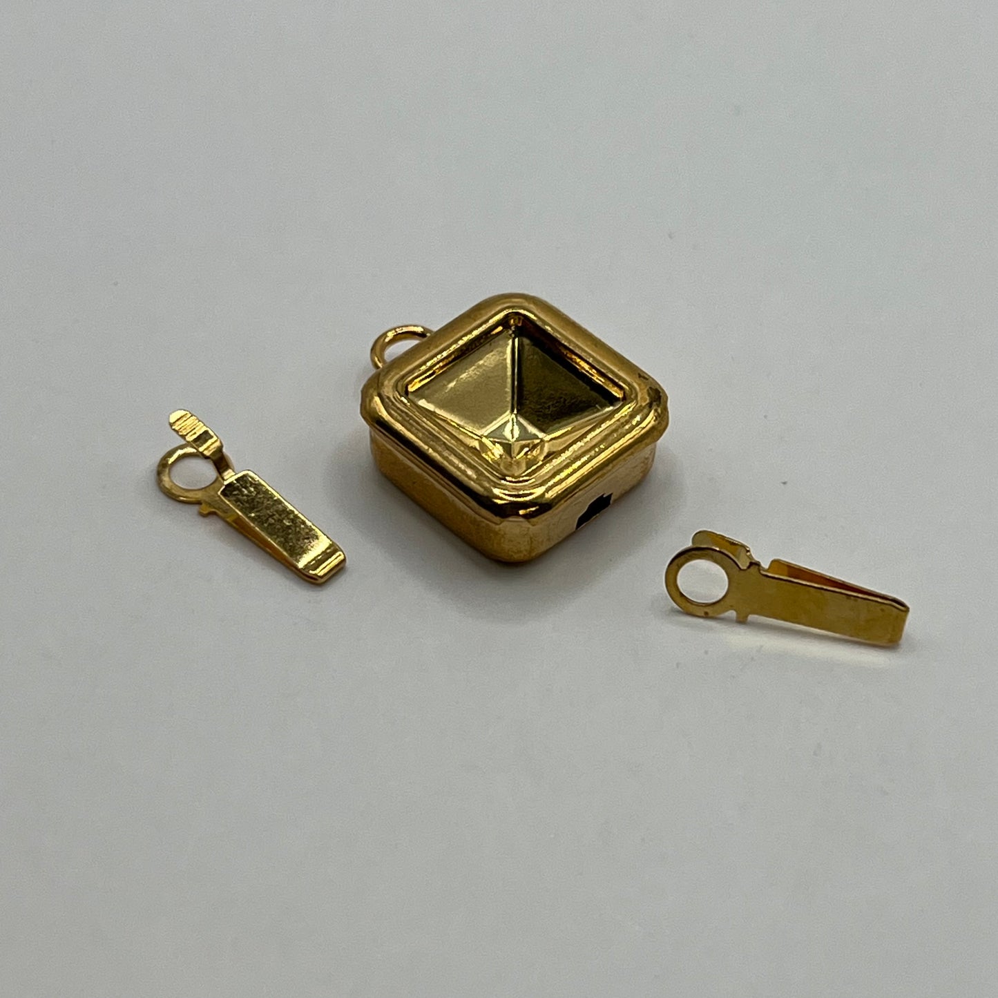 Almost Instant 13MM Clasp Square Box - Gold Plated