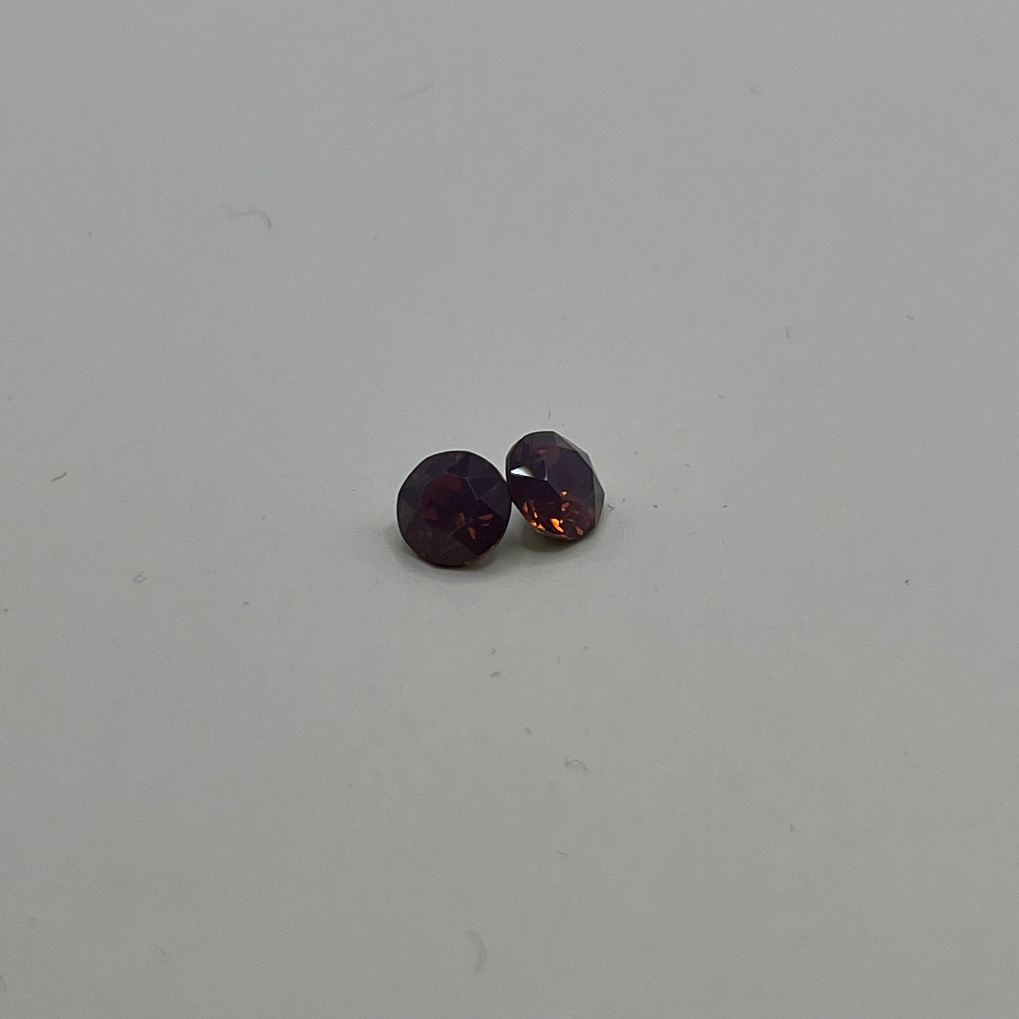 Swarovski 6MM Xirius Chaton A1088 - Cyclamen Opal (4pcs)