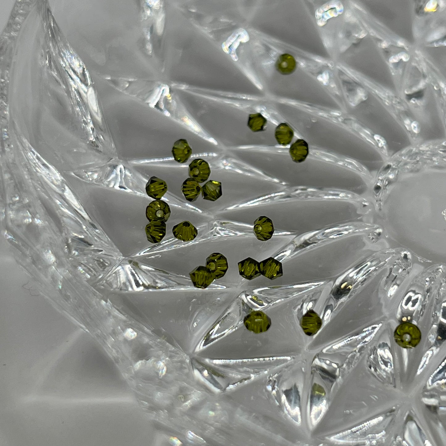 Swarovski 2.5MM Bicones - Olivine (24pcs)