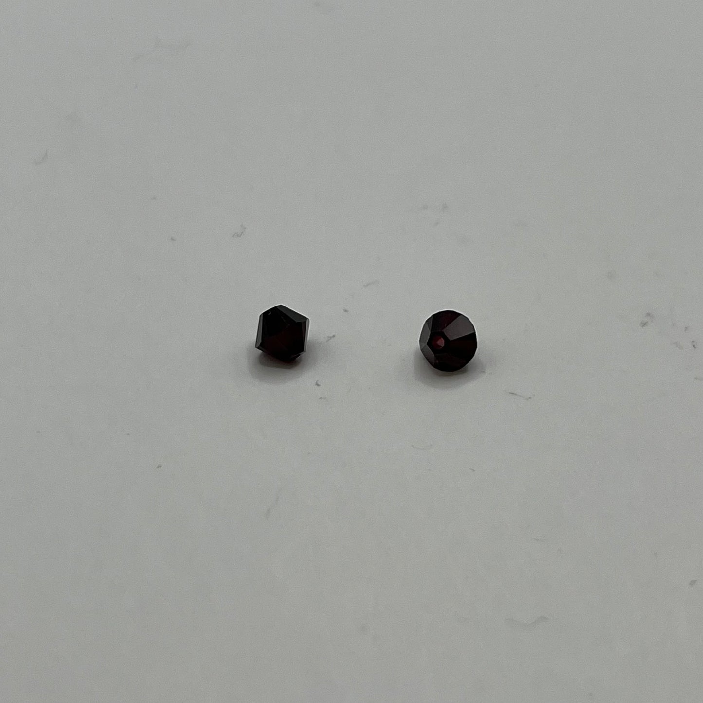 Swarovski 4MM Bicones - Garnet (12pcs)
