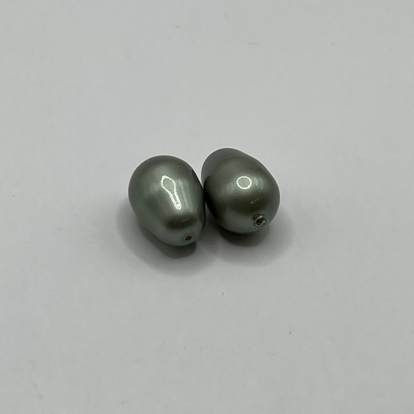 Swarovski 11x8MM Pear Pearl A5821 - Powder Green (2pcs)