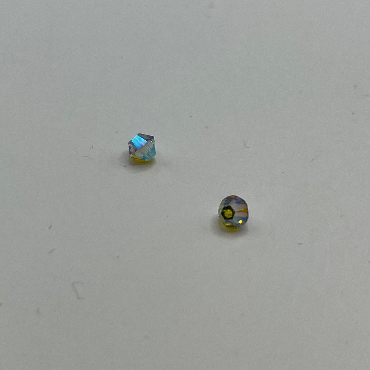 Swarovski 4MM Bicones - Light Olivine AB2X (12pcs)