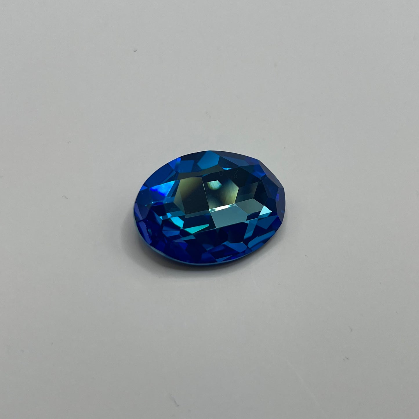 Swarovski Oval 30x22MM Crystal Royal Blue DeLite