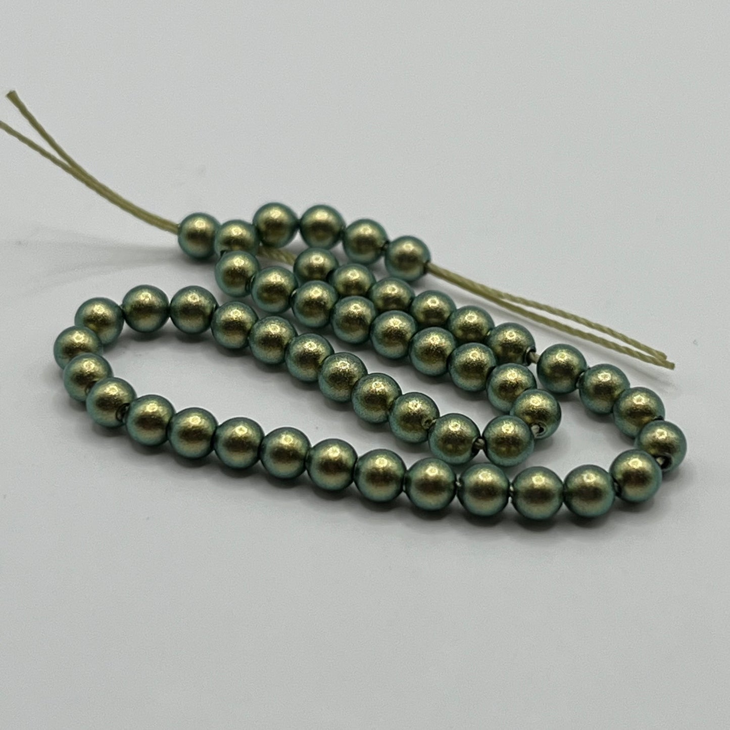 Swarovski 3MM Pearls - Iridescent Green (50pcs)