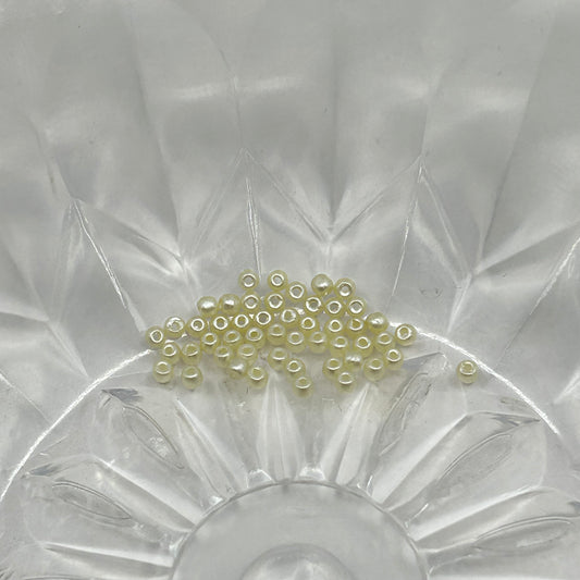 Czech Pearl 2MM - Cream - Bag 50