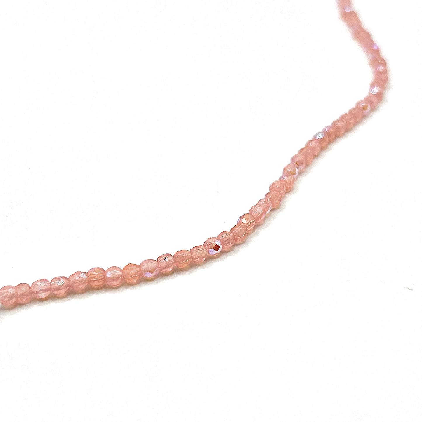 Firepolish 2MM - Milky Pink AB - Strand 50