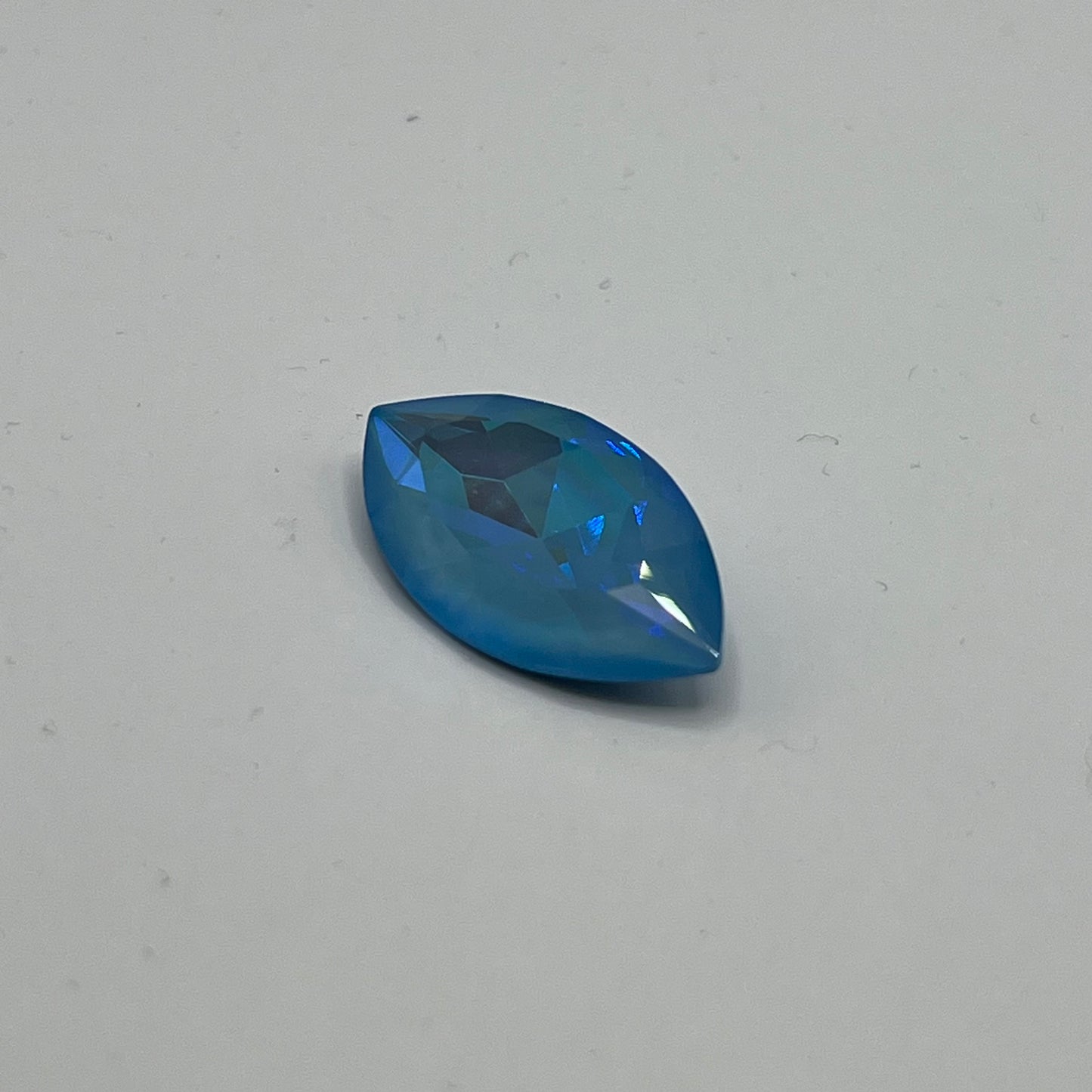 Swarovski 32X17MM Navette - Ultra Blue AB