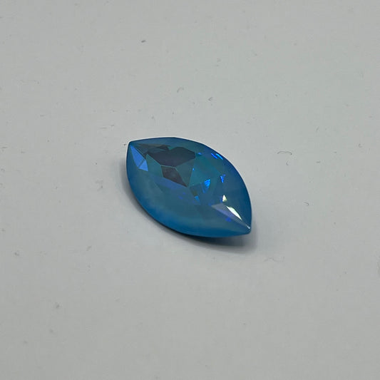 Swarovski 32X17MM Navette - Ultra Blue AB