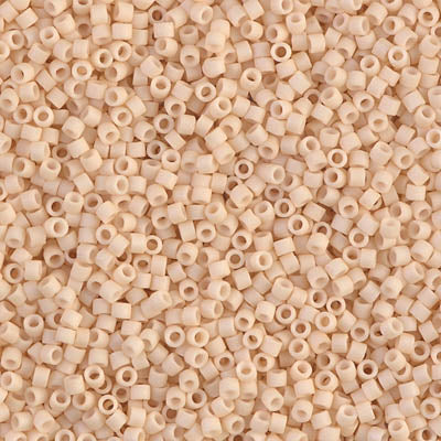 DB0353 - Matte Dark Cream - 11/0