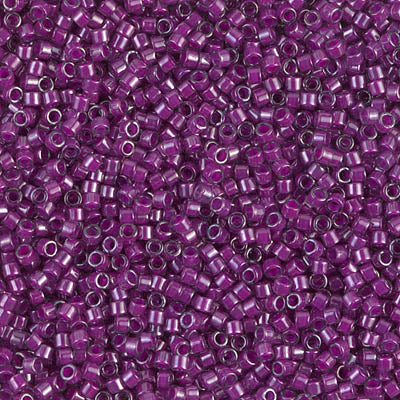 DB0281 Fuchsia / Lined Crystal Luster - 11/0