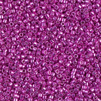DB0425 - Galvanized Bright Pink Dyed - 11/0