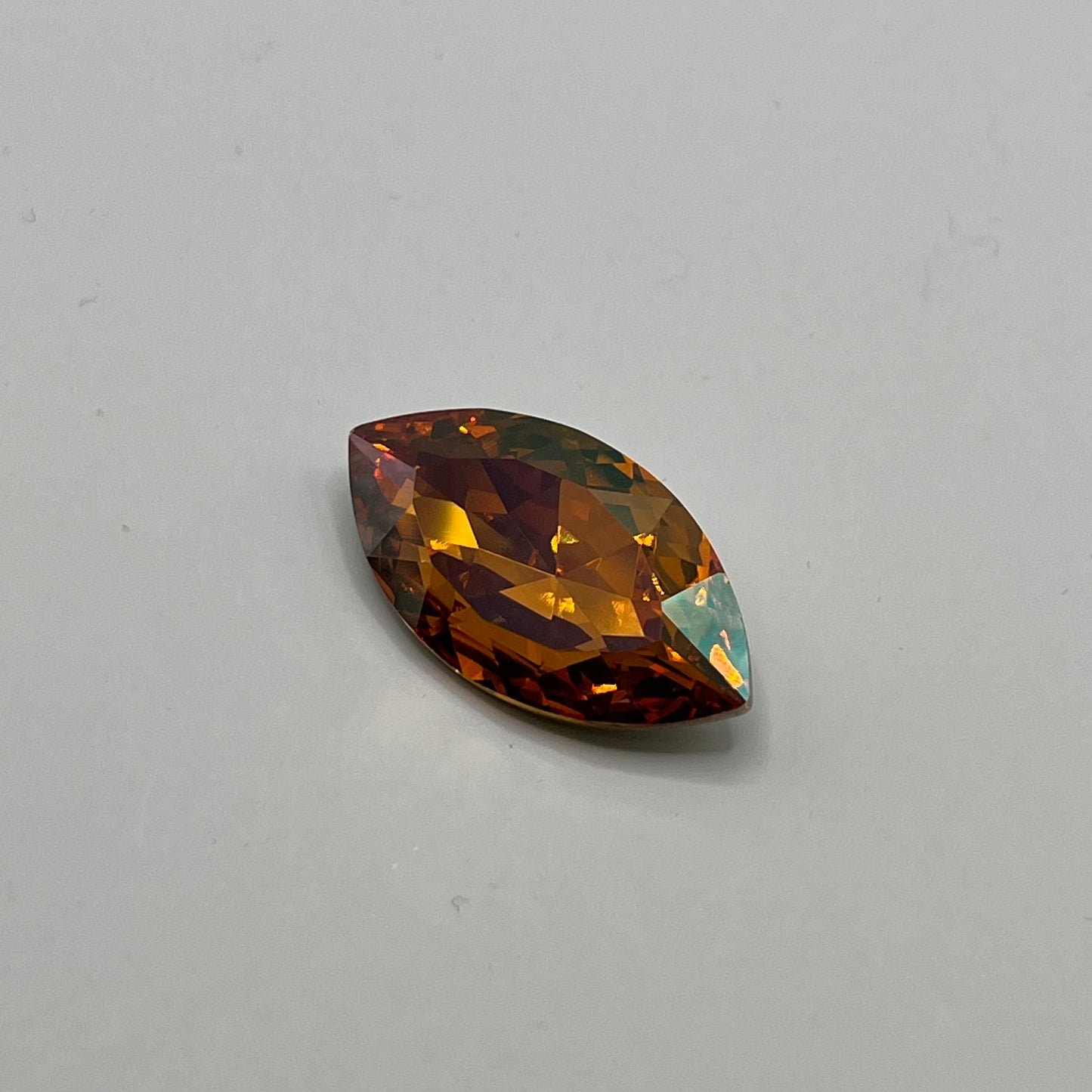 Swarovski 32X17MM Navette - Summer Blush