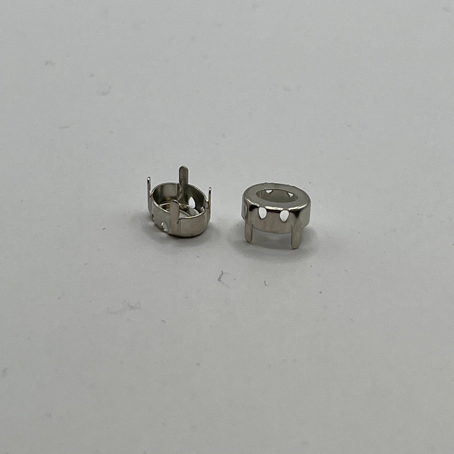 Swarovski 8x6MM Oval Setting A4120 - Silver Plated (2pcs)