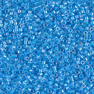 DB0076 Lined Light Blue AB - 11/0