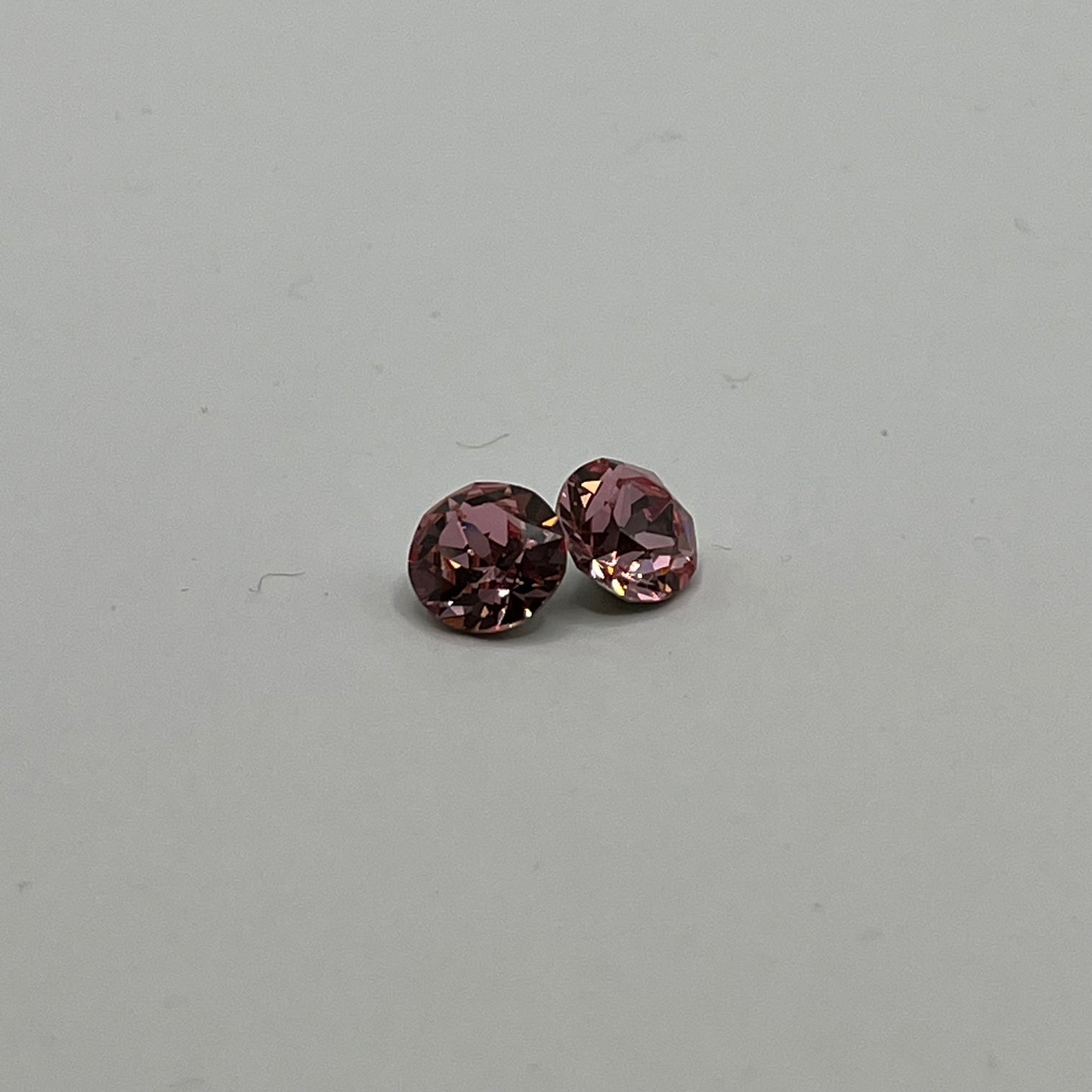Swarovski 8MM Xirius Chaton A1088 - Light Rose (4pcs)