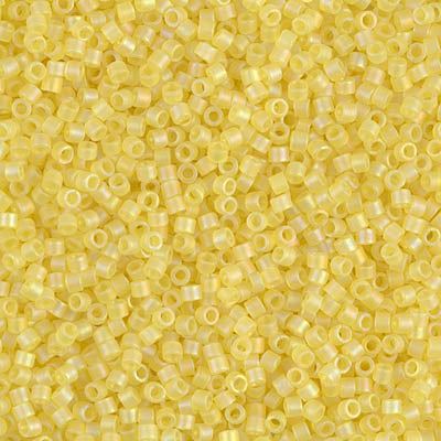 DB0854 - Matte Pale Yellow AB - 11/0