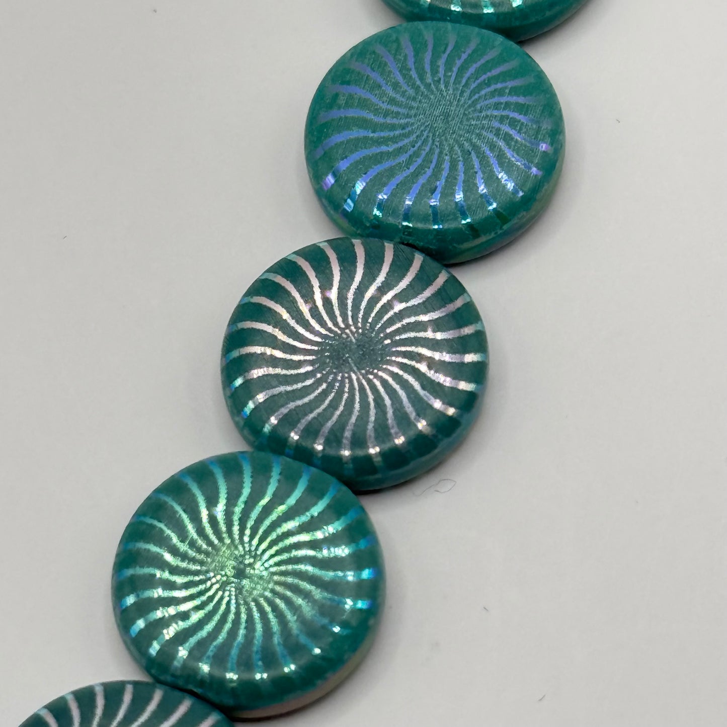 Czech Glass - Green Swirl Coin Bead (8pcs)