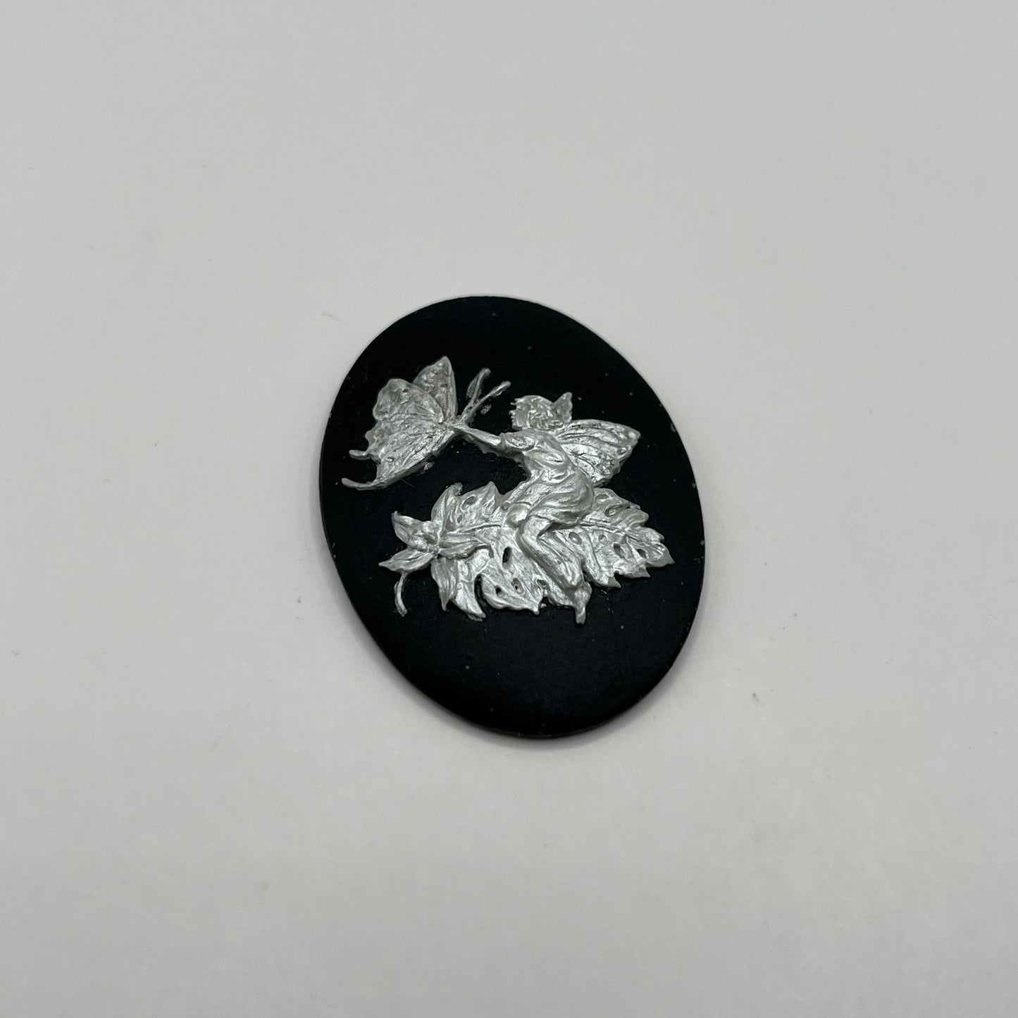 Oval 40x30MM Fairy & Leaves Cameo (Plastic) - IND