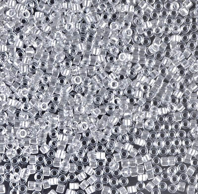 DB0271 - Sparkling Silver / Gray Lined Crystal - 11/0