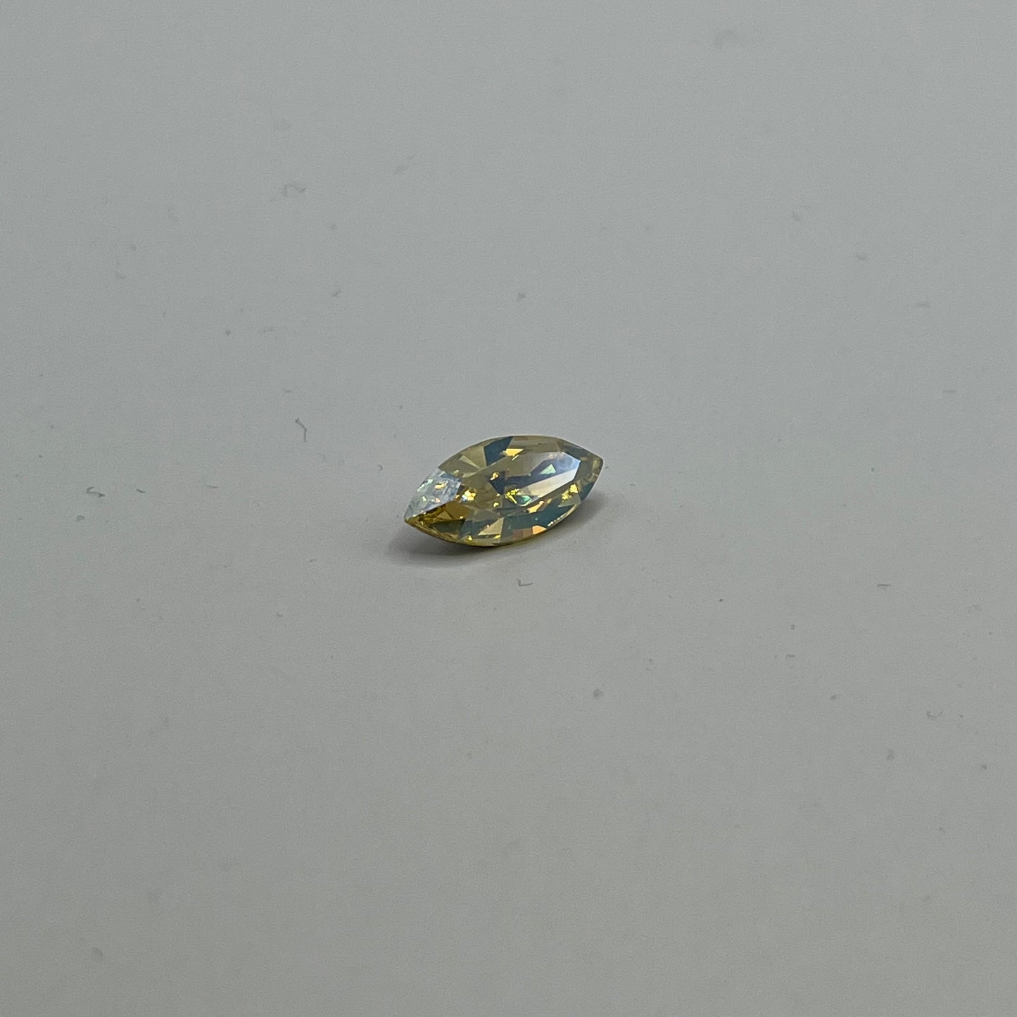 Swarovski 15x7MM Navette A4228 - Jonquil Moonlight