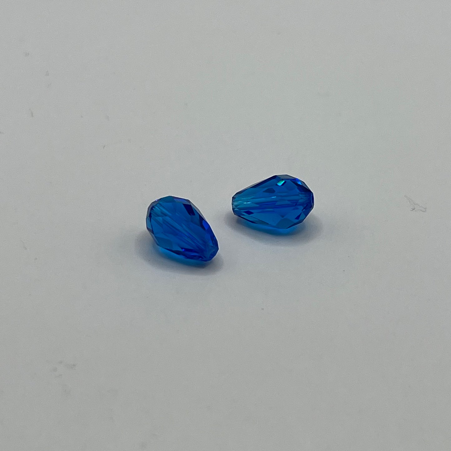 Swarovski 10.5x7MM Teardrop - Capri Blue (4pcs)