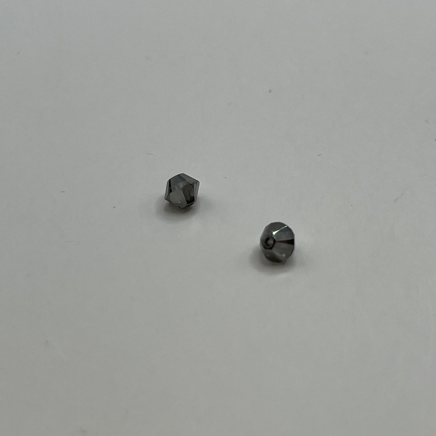 Swarovski 4MM Bicones - Crystal Metallic Silver 2X (12pcs)