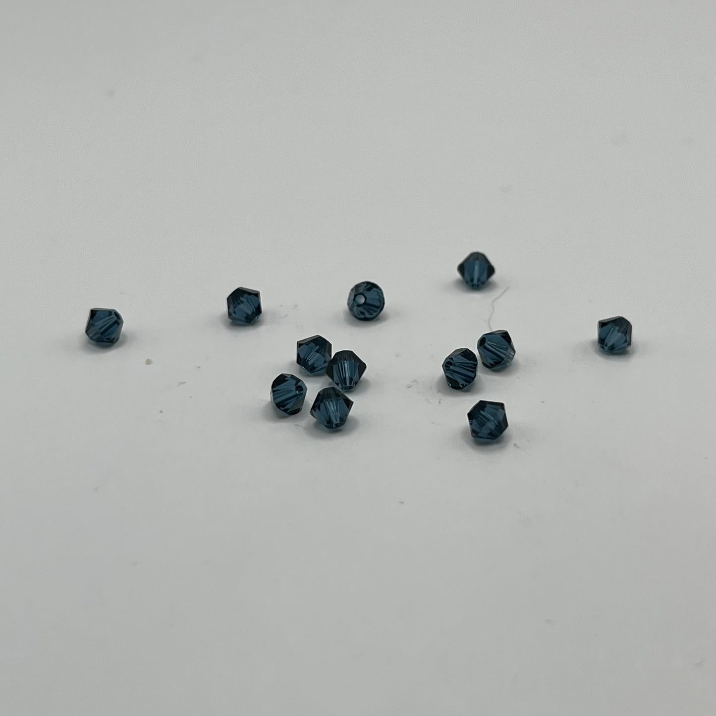 Swarovski 4MM Bicones - Montana (12pcs)