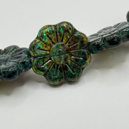 Czech Glass - Green Flowers (6pcs)