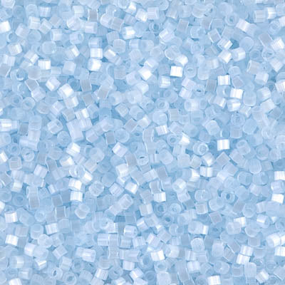 DB0830 - Pale Aqua Silky Satin - 11/0