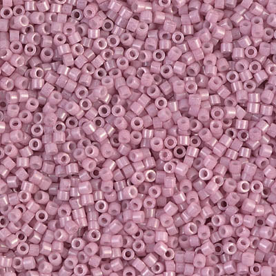 DB0210 - Opaque Old Rose Luster - 11/0