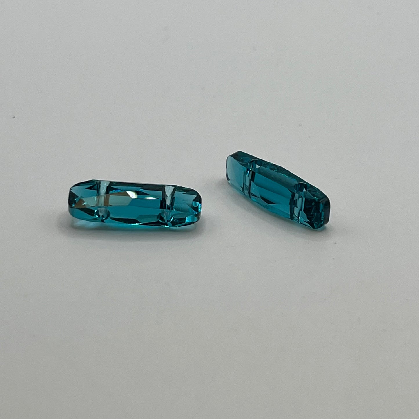 Swarovski 19x5MM Column Bead - Indicolite (2pcs)