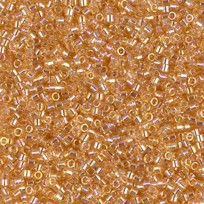 DB0100 - Transparent Light Amber AB - 11/0