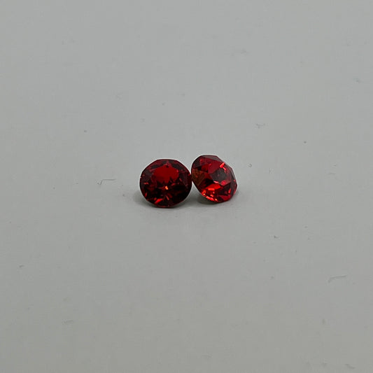 Austrian Crystal 8MM Xirius Chaton A1088 - Light Siam (4pcs)