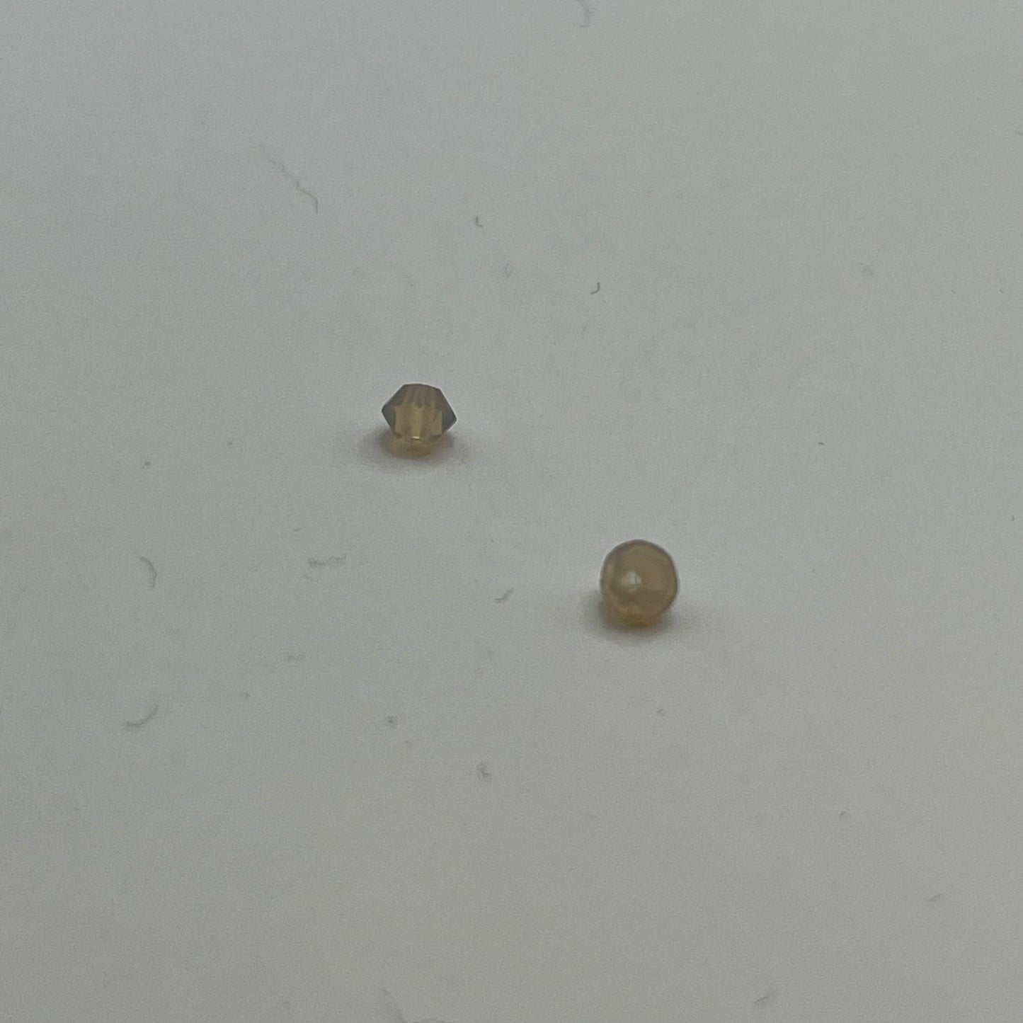 Swarovski 3MM Bicones - Sand Opal (24pcs)