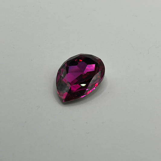 Swarovski 30X20MM Pear A4327 - Fuchsia