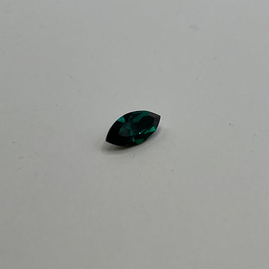 Swarovski 15x7MM Navette A4228 - Emerald